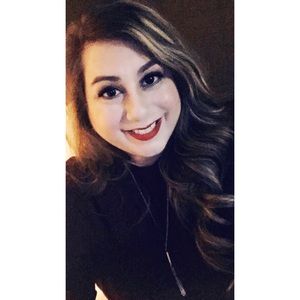 Meet your Posher, Jillian